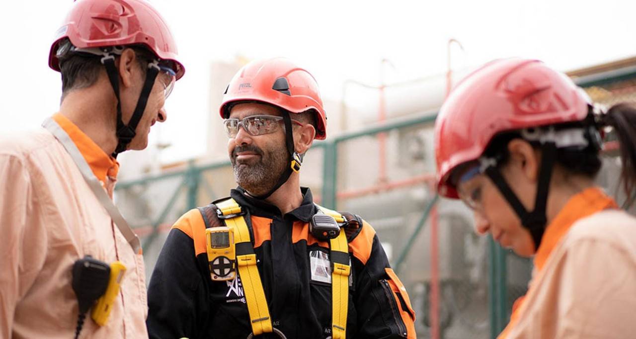 Trabajadores de la refinería